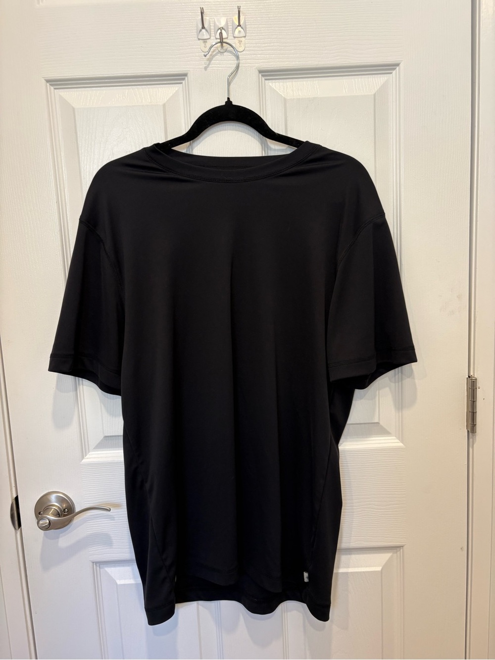 Men's ALO Black Performance T-Shirt #1144